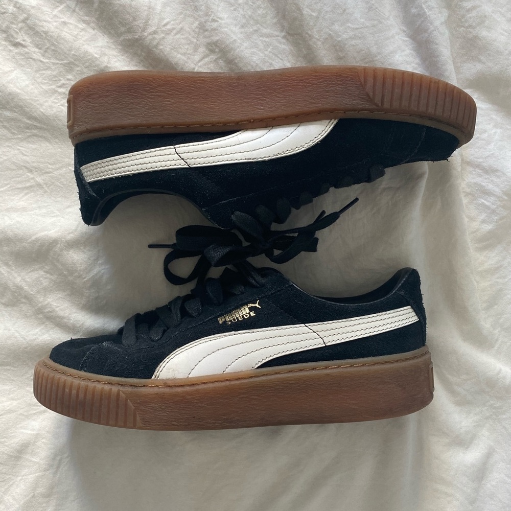 Puma gum sole platform tennis shoes